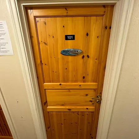 Svanetangen Ferie Og Fritid Hostel *