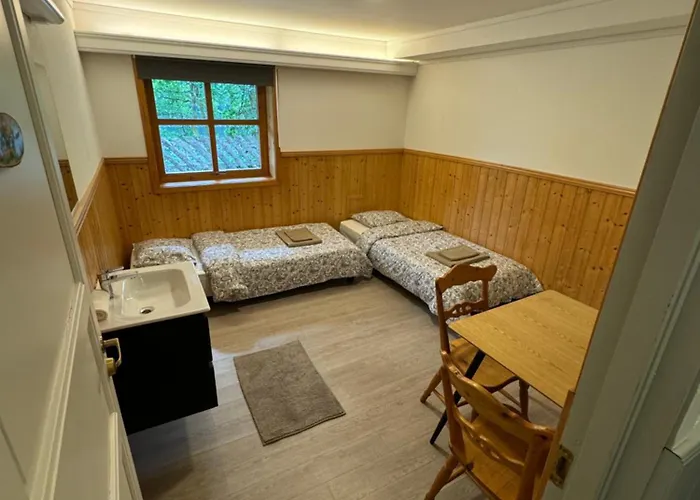 Svanetangen Ferie Og Fritid Hostel *